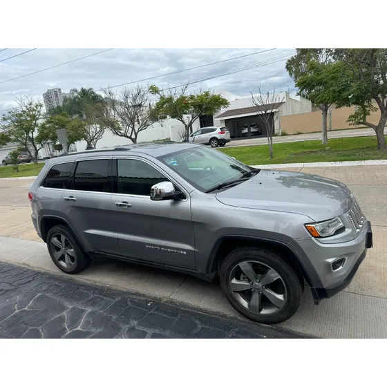 Jeep Grand Cherokee 3.7 Limited Lujo 3.6 4x2 At