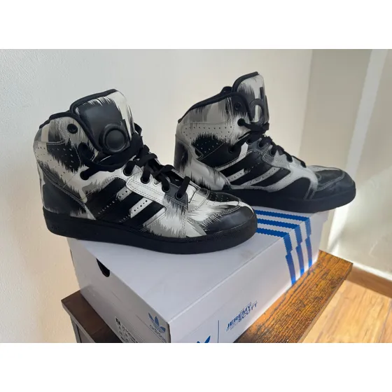 adidas Jeremy Scott Instinct