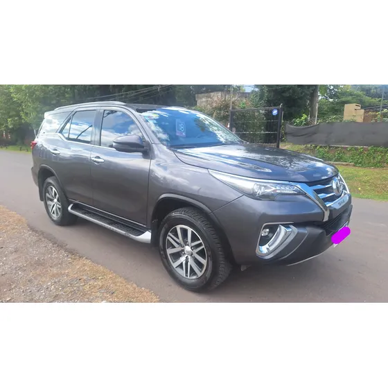 Toyota Hilux Sw4 2.8 Srx 177cv 4x4 7as At