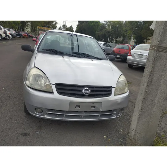 Nissan Platina Estandar