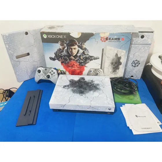 Console Xbox One X Gears 5 Limited Edition Bundle