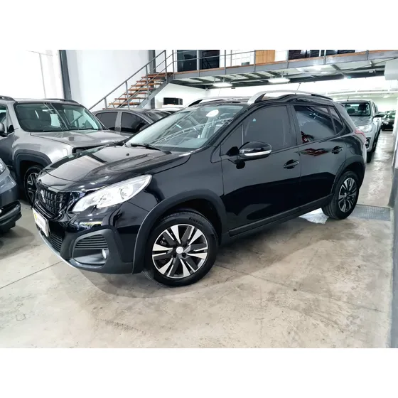 Peugeot 2008 1.6 Feline