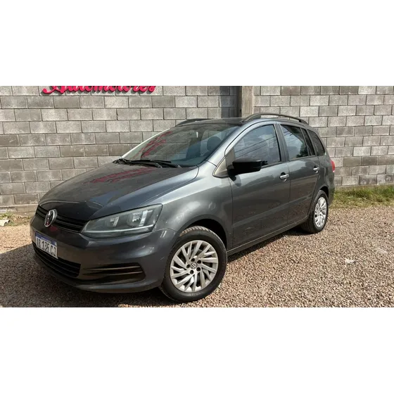 Volkswagen Suran 1.6 Comfortline 101cv