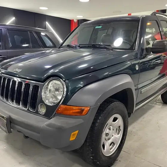 Jeep Cherokee 2006 3.7 Sport