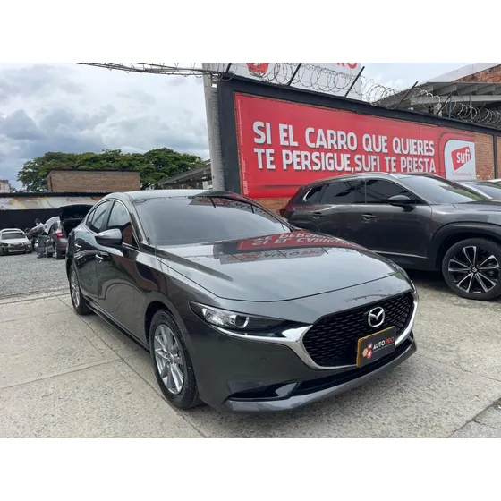 Mazda 3 Touring Mild Hybrid
