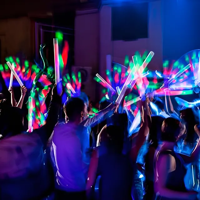 Combo De Cotillón Para Fiestas - 50 Personas 15 Años Bodas