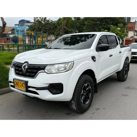 Renault Alaskan 4x4 2.5 Diésel Mecánica
