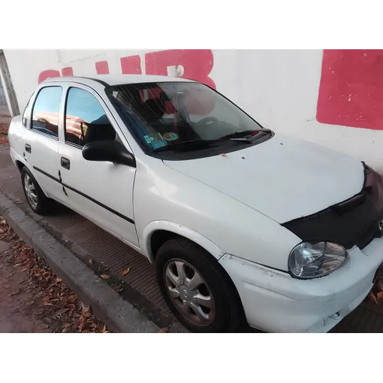 Chevrolet Corsa Classic 1.6 Gl Aa 4p