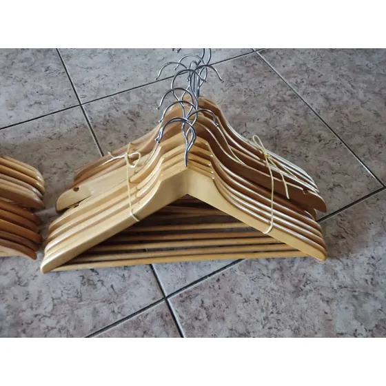Ganchos De Madera Para Ropa