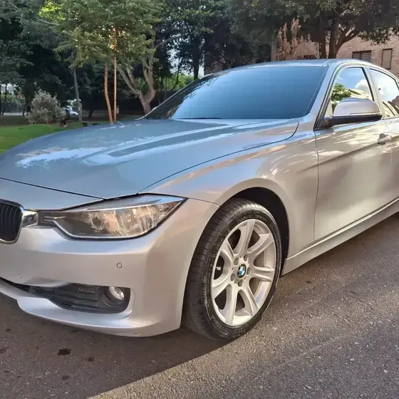 BMW Serie 3 2014 320i,2.0cm3,twin Turbo,cuero,techo,atm,full Equi