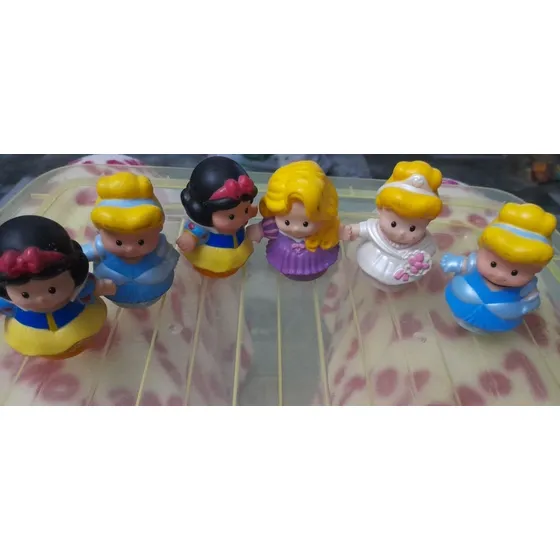 Little People Princesas: Aurora, Blanca Nieves, Rapunzel Y B