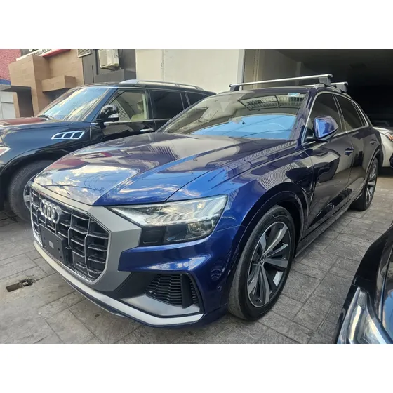 Audi Q8 S Line