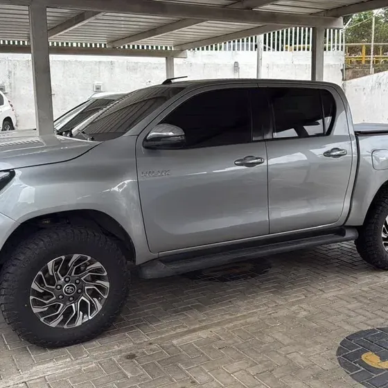 Toyota Hilux 2021 2.8 Gr-s