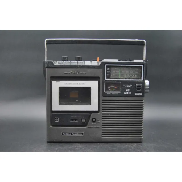Antigua Radio Vintage Reparacion National Panasonic Coleccio