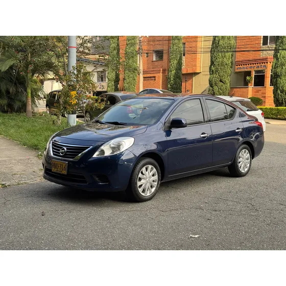 Nissan Versa 1.6 Sense At