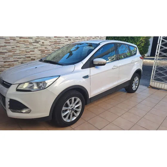 Ford Escape 2.5 S Plus Mt