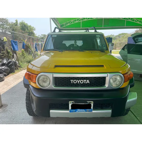 Toyota Fj Cruiser 3p Premium Aa Ee Ra Abs 4x4 At