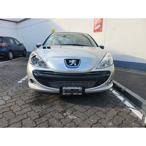 Peugeot 207 1.4 Sedan Xs