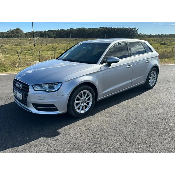 Audi A3 1.2 T Fsi Attraction 105 Hp 5p
