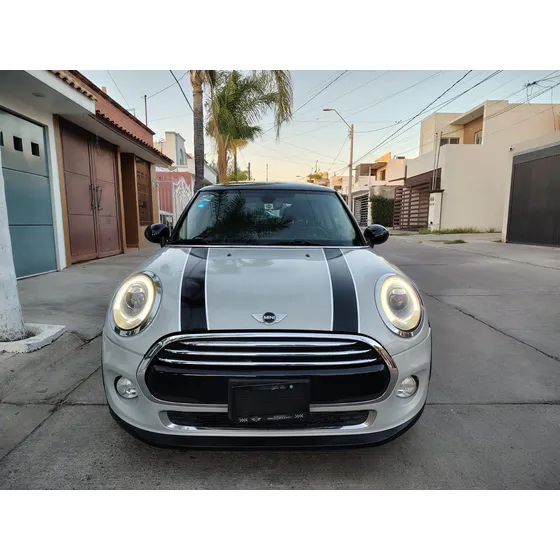 Mini Cooper 1.5 Chili At
