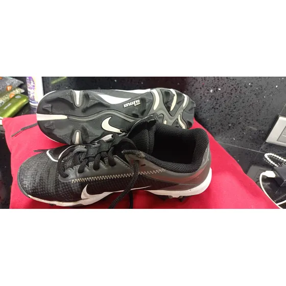 Zapatos Nike De Beisball Talla 35