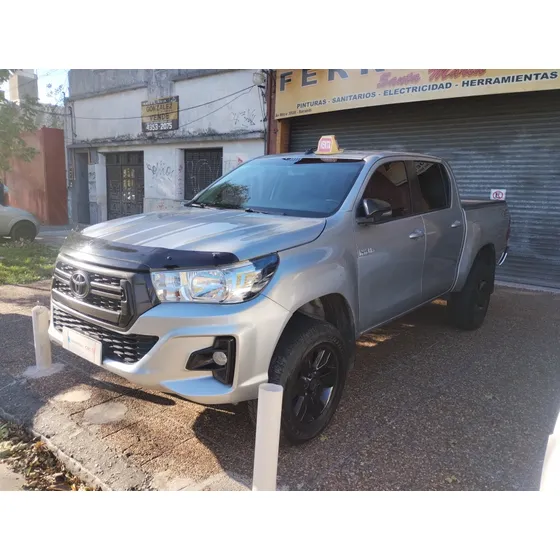 Toyota Hilux 2.8 Cd Srv 177cv 4x4