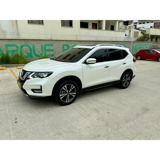 Nissan X-trail 2.5 Advance