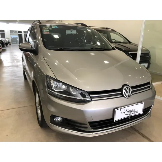 Volkswagen Suran 1.6 Highline 101cv
