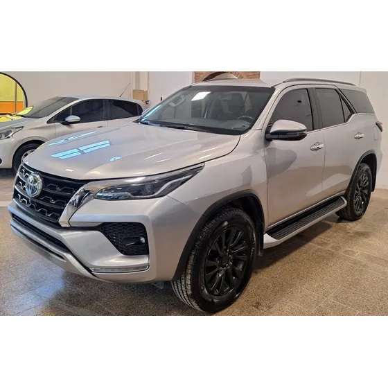 Toyota Hilux Sw4 2.8 Srx 177cv 4x4 7as At