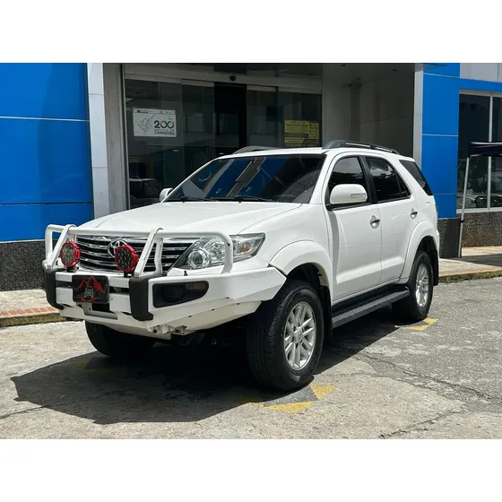 Toyota Fortuner Sr