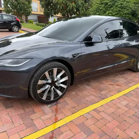Tesla Model 3 2026 0.0 Long Range Awd