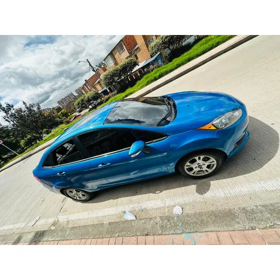 Ford Fiesta 1.6 Sportback Se Mecánica