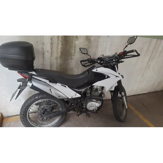 Corven Triax 250 15.000km  Incluye Caja Y Faros Auxiliares.