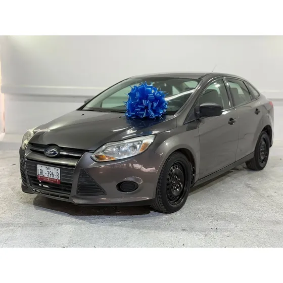 Ford Focus 2.0 Sedan S Mt