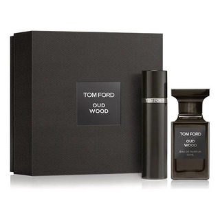 Set Tom Ford Oud Wood Eau De Parfum 50ml Set Tom Ford Oud Wood Eau De Parfum 50ml