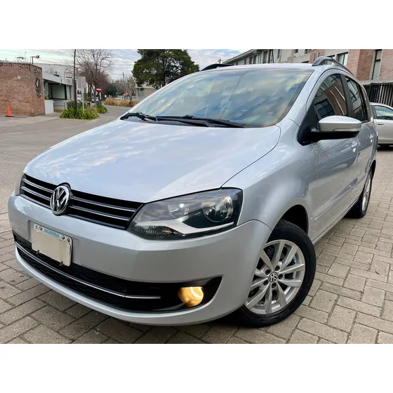 Volkswagen Suran 1.6 Imotion Highline 110cv