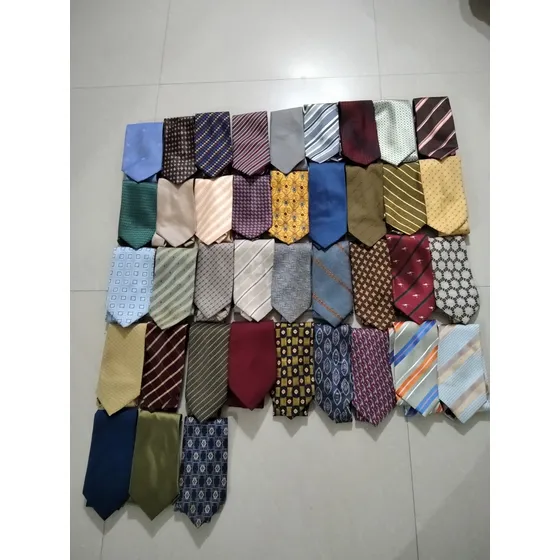 Corbatas Para Caballeros Usadas ( 2 Und. X 8 Y 3 X 12 )
