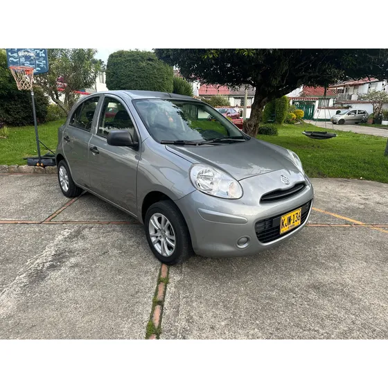 Nissan March 1.6 Advance