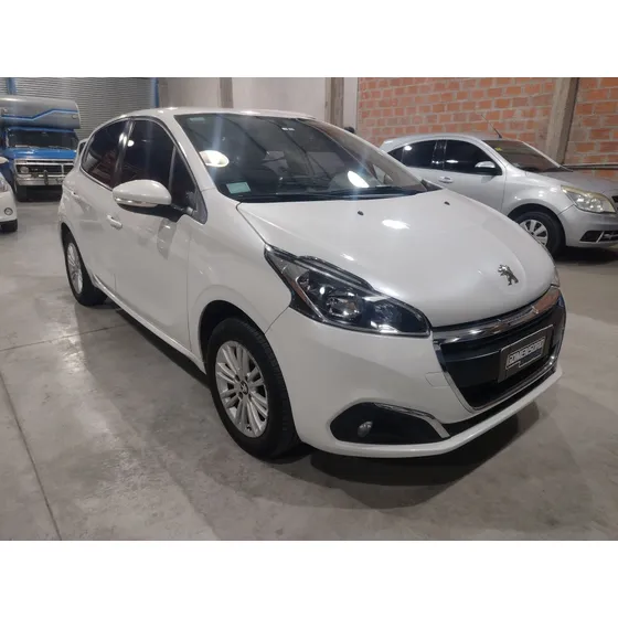 Peugeot 208 1.6 Allure