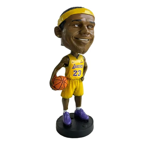 Boneco Lebron James 23 Basquete Resina