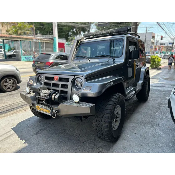 Troller T4 3.2 2p
