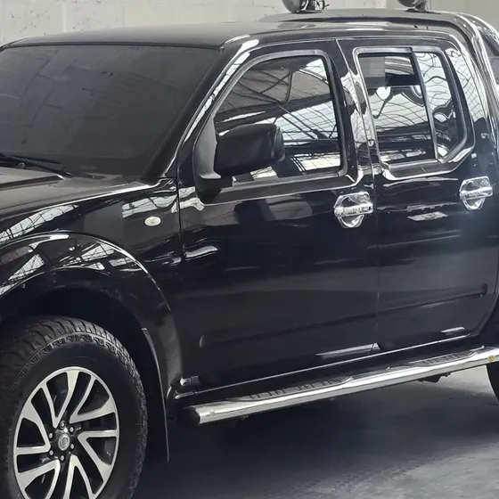 Nissan Navara 2013 2.5 Mid