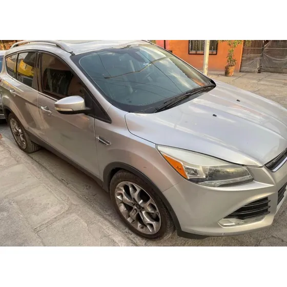 Ford Escape 2.0 Titanium Ecoboost Mt