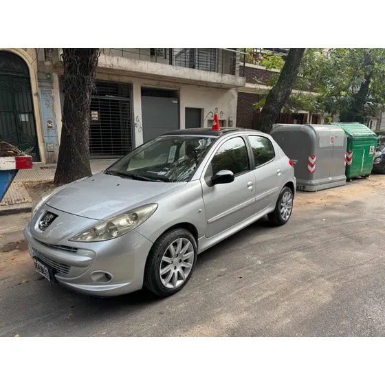 Peugeot 207 1.6 Feline 106cv