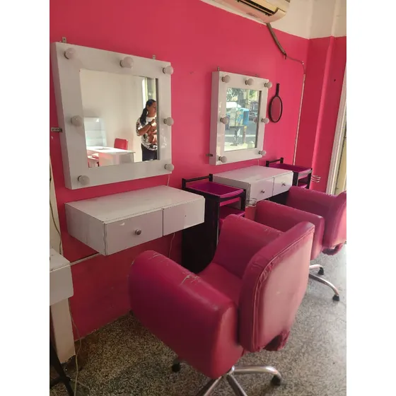 Mobiliario De Peluquería, Silla, Espejos, Auxiliar