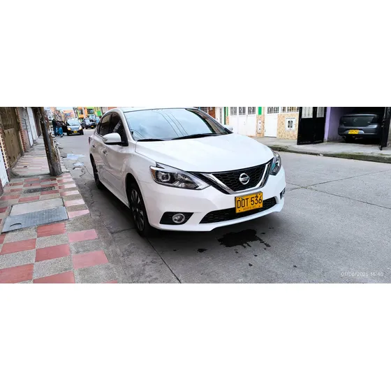 Nissan Sentra 1.8 B17 Fl Sr