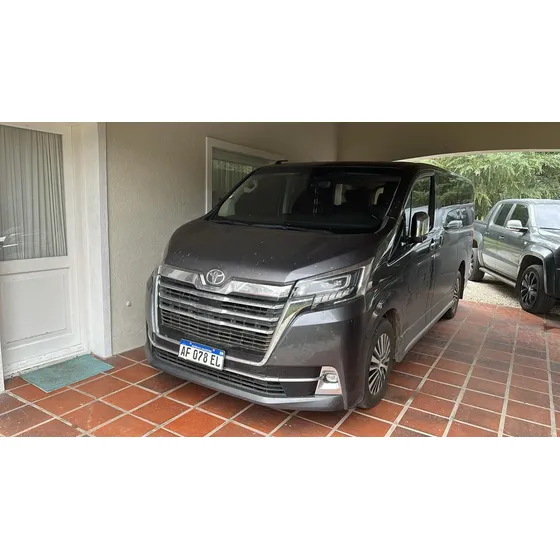 Toyota Hiace 2.8 Tdi Wagon 6at 10a