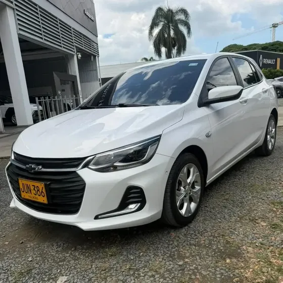 Chevrolet Onix 2021 1.0t Premier Hatch At