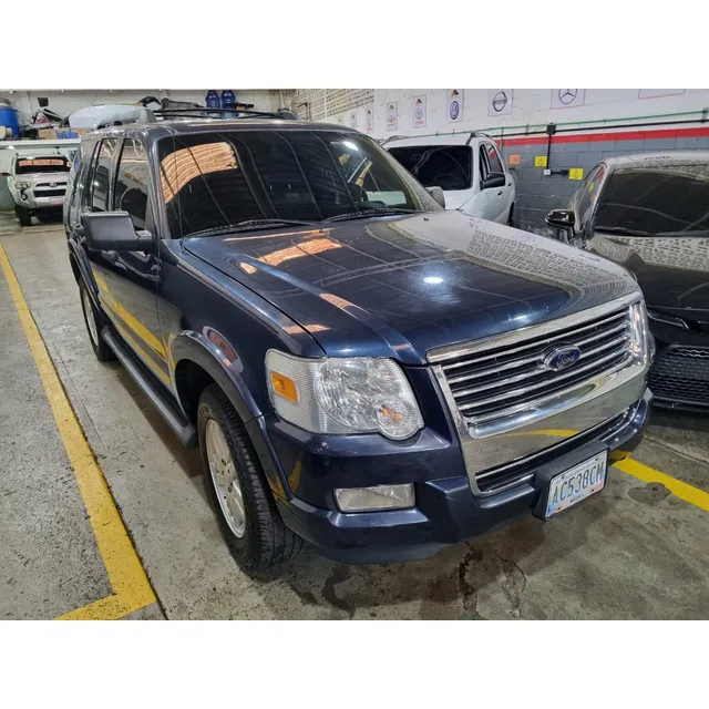 Ford Explorer Xlt