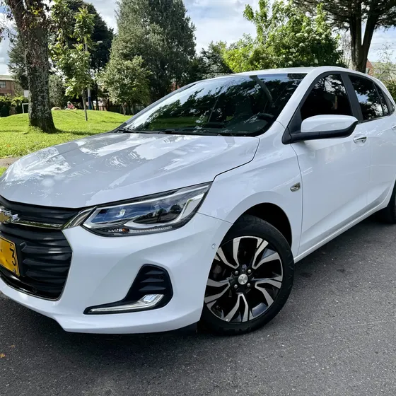 Chevrolet Onix 2024 1.0t Premier Hatch At